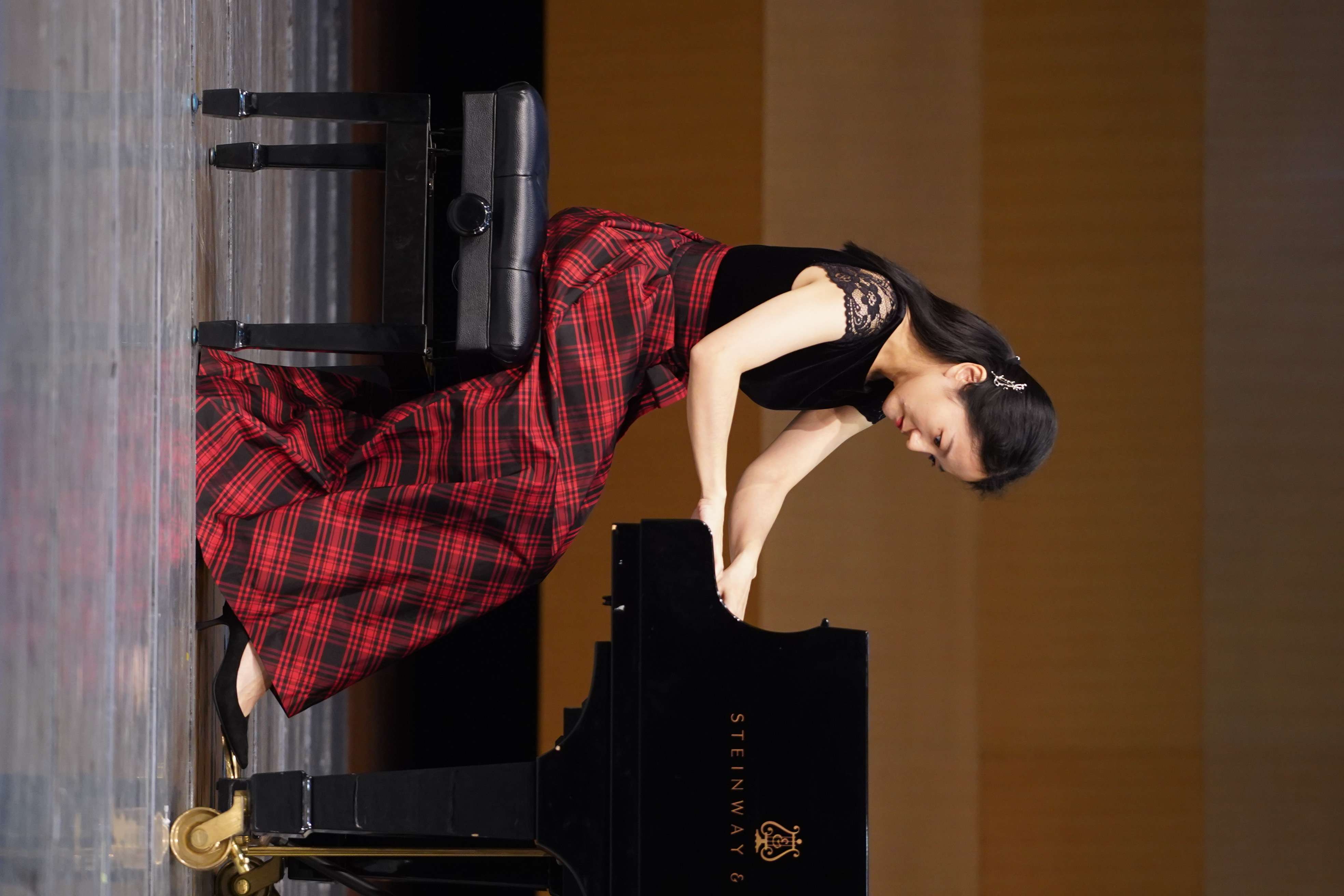 牛艺颖 专业展示2.jpg